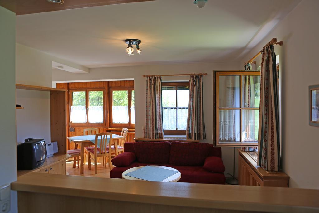 Appartementhaus Wehrenfennig Gosau Room photo